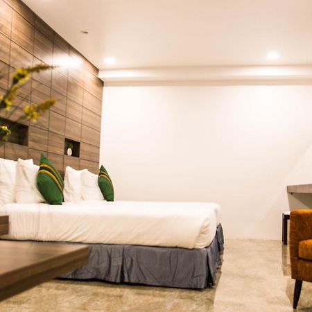 Family Boutique Hotel Vientiane Esterno foto